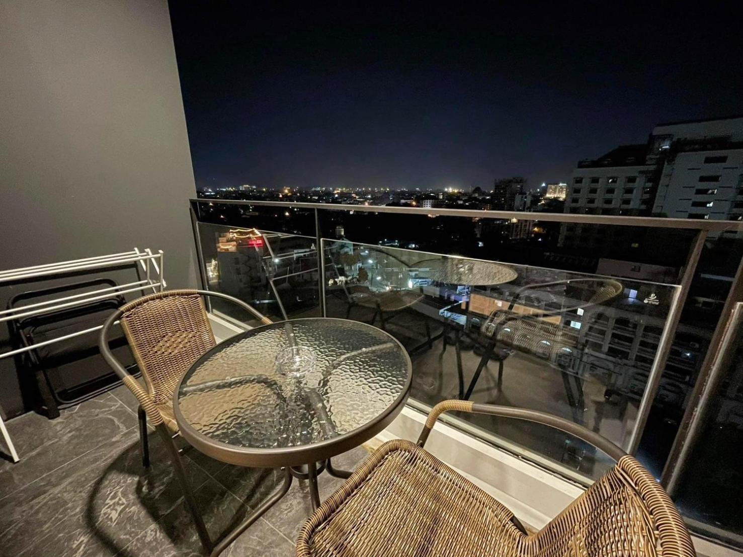 The Astra Sky River Condo Чиангмай Экстерьер фото