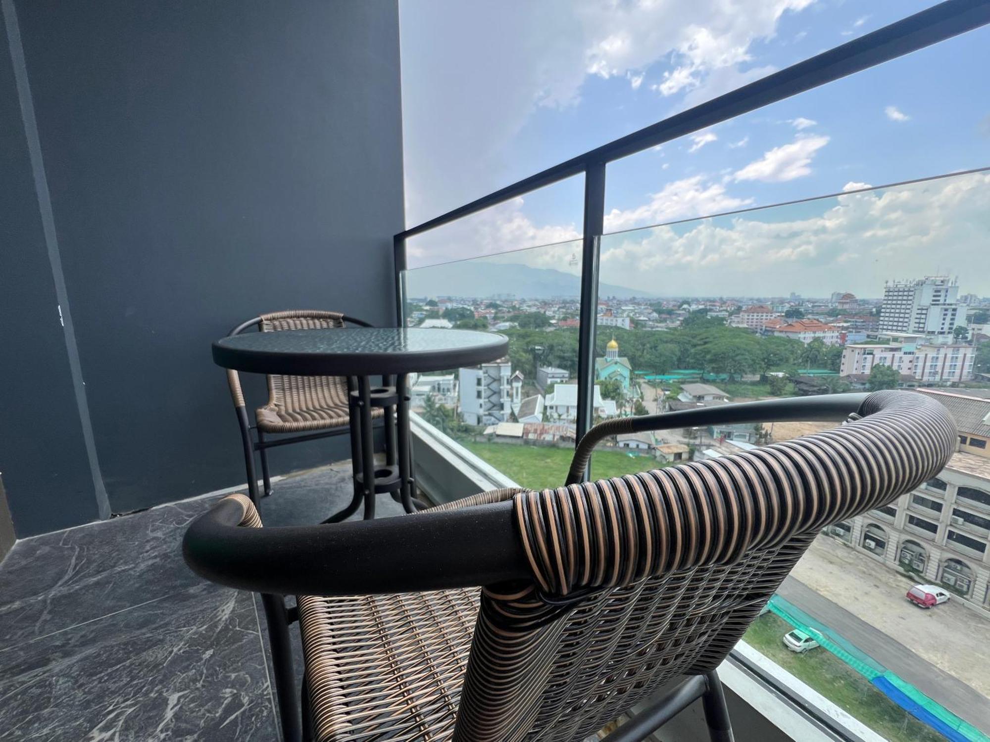 The Astra Sky River Condo Чиангмай Экстерьер фото
