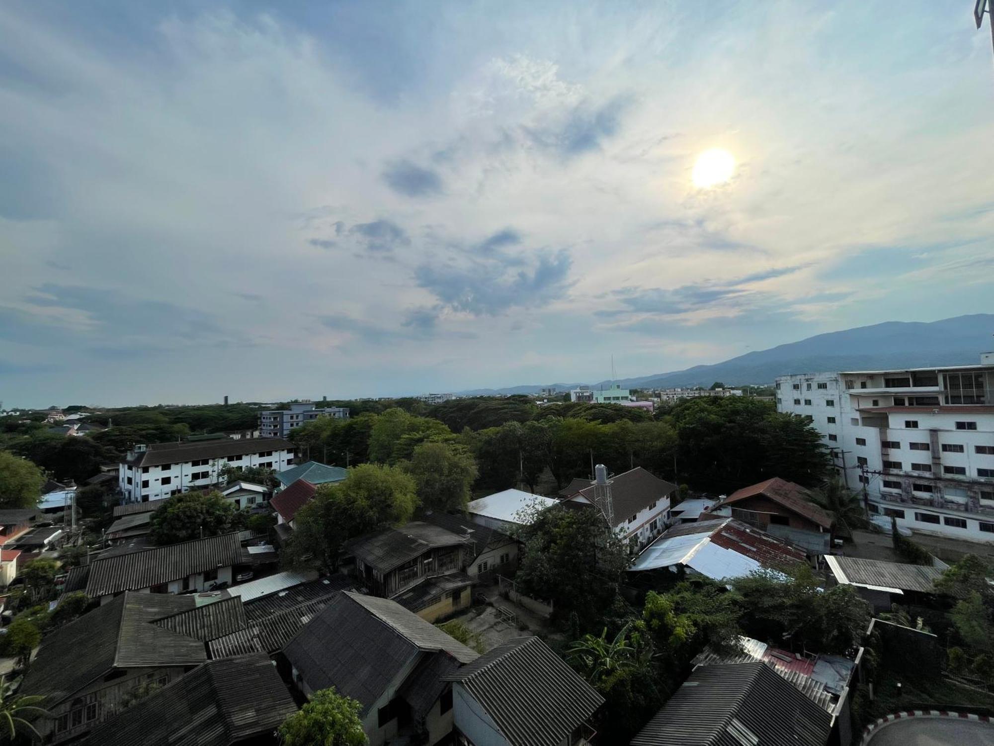 The Astra Sky River Condo Чиангмай Экстерьер фото
